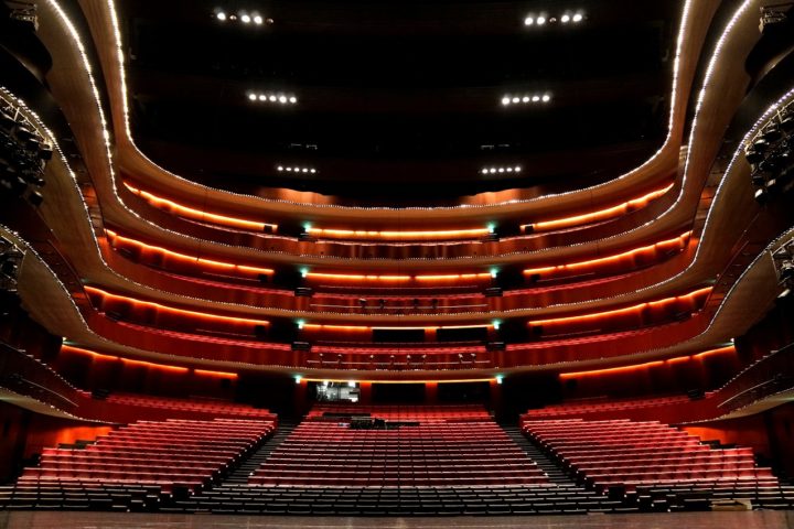 まつもと市⺠芸術館様にd&b audiotechnik Y-Seriesが導入されました