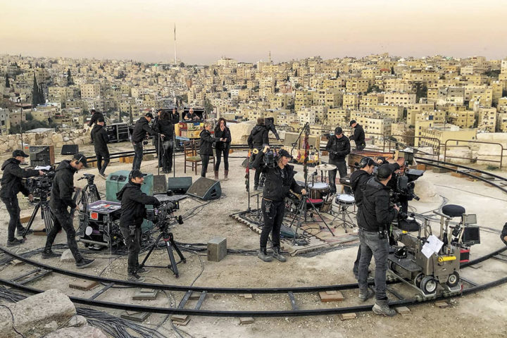 Coldplay，LAWO mc²56を使用した世界的規模のライブ・ストリーミング・パフォーマンスで新アルバムを披露