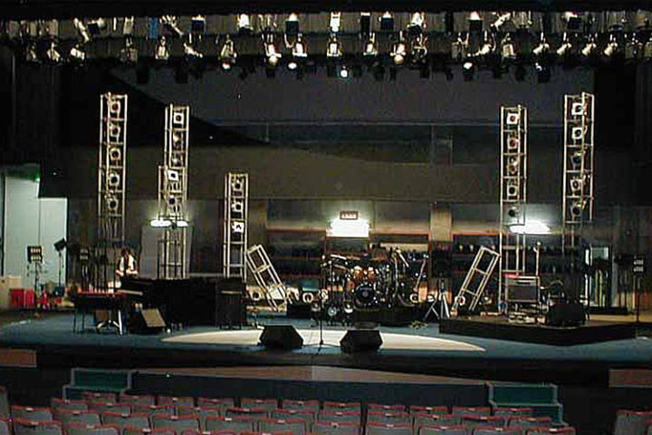 KIM様にd&b audiotechnik MAX Monitorが導入されました