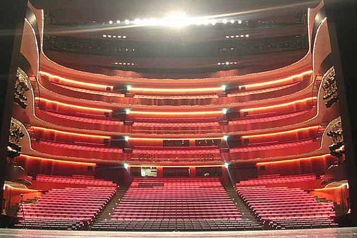 まつもと市民芸術館様にd&b audiotechnik F-Seriesが導入されました