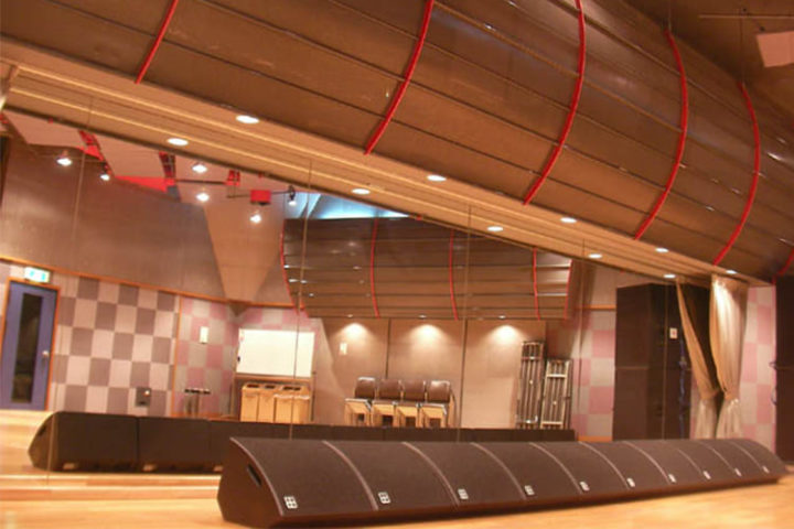 世田谷スタジオ様にd&b audiotechnik MAX Monitorが導入されました