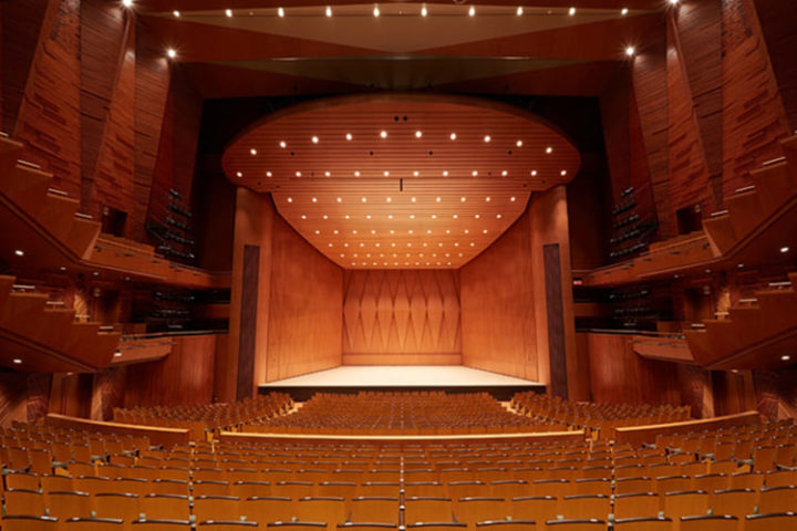 上田市交流文化芸術センター様にd&b audiotechnik T-Series が導入されました