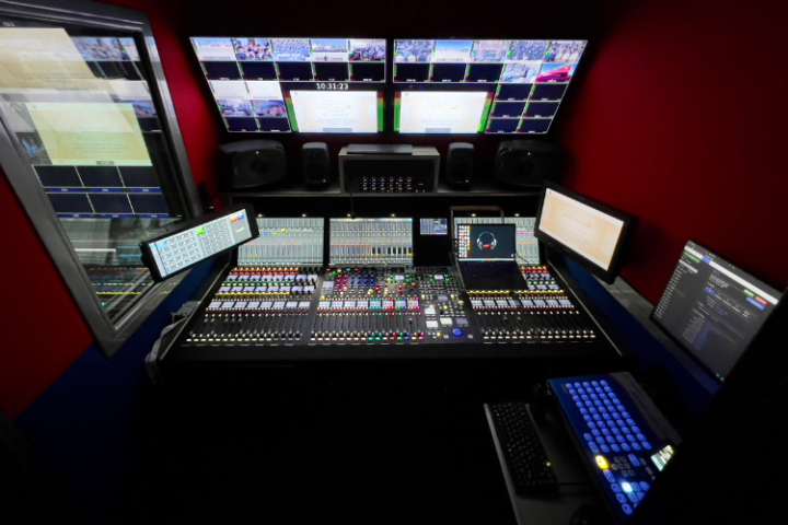 Media Maniaが信頼するLAWO IPソリューションを採用